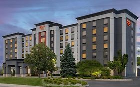 Hampton Inn & Suites By Hilton Windsor